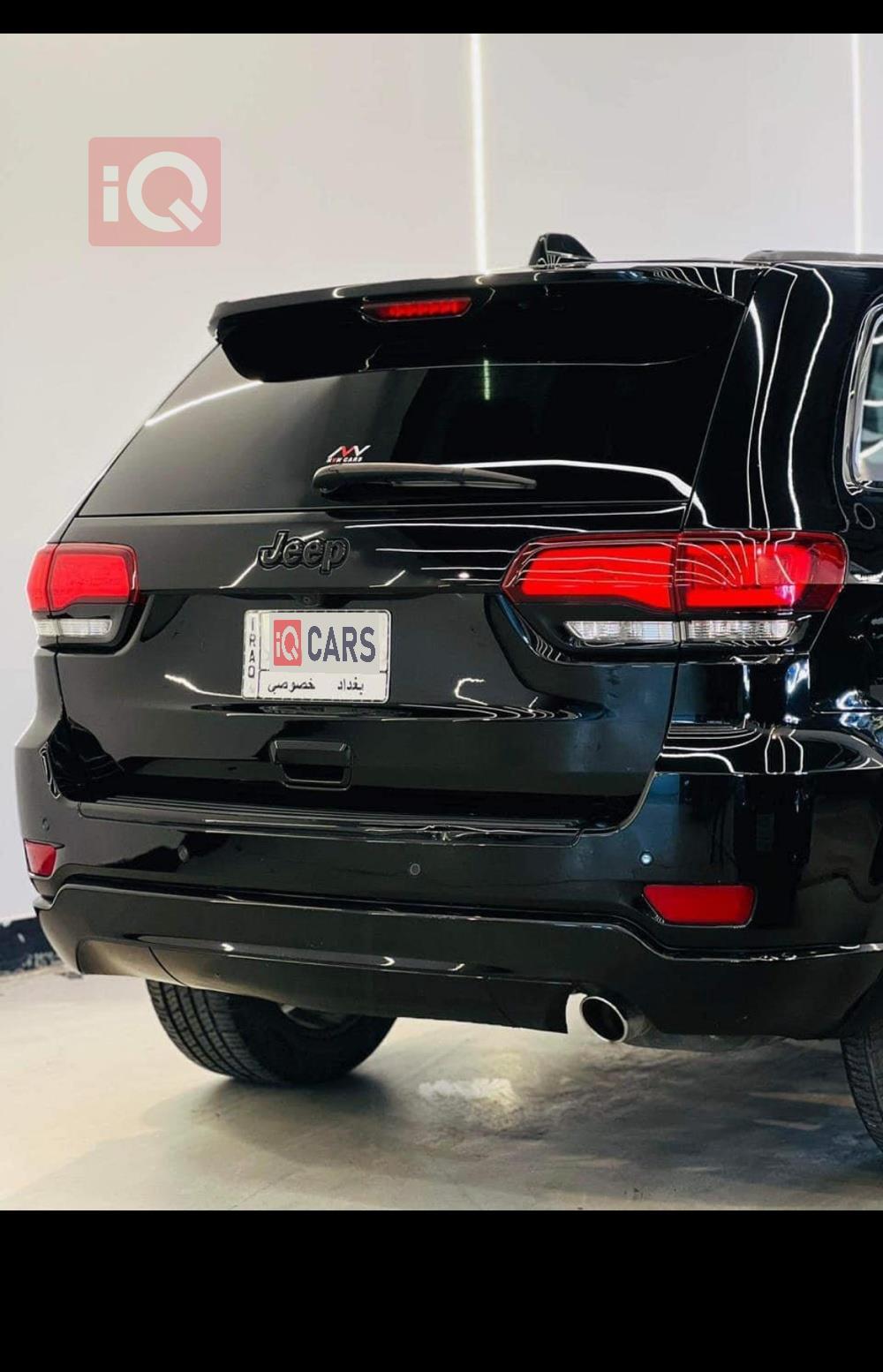 جیپ گراند شیرۆکی